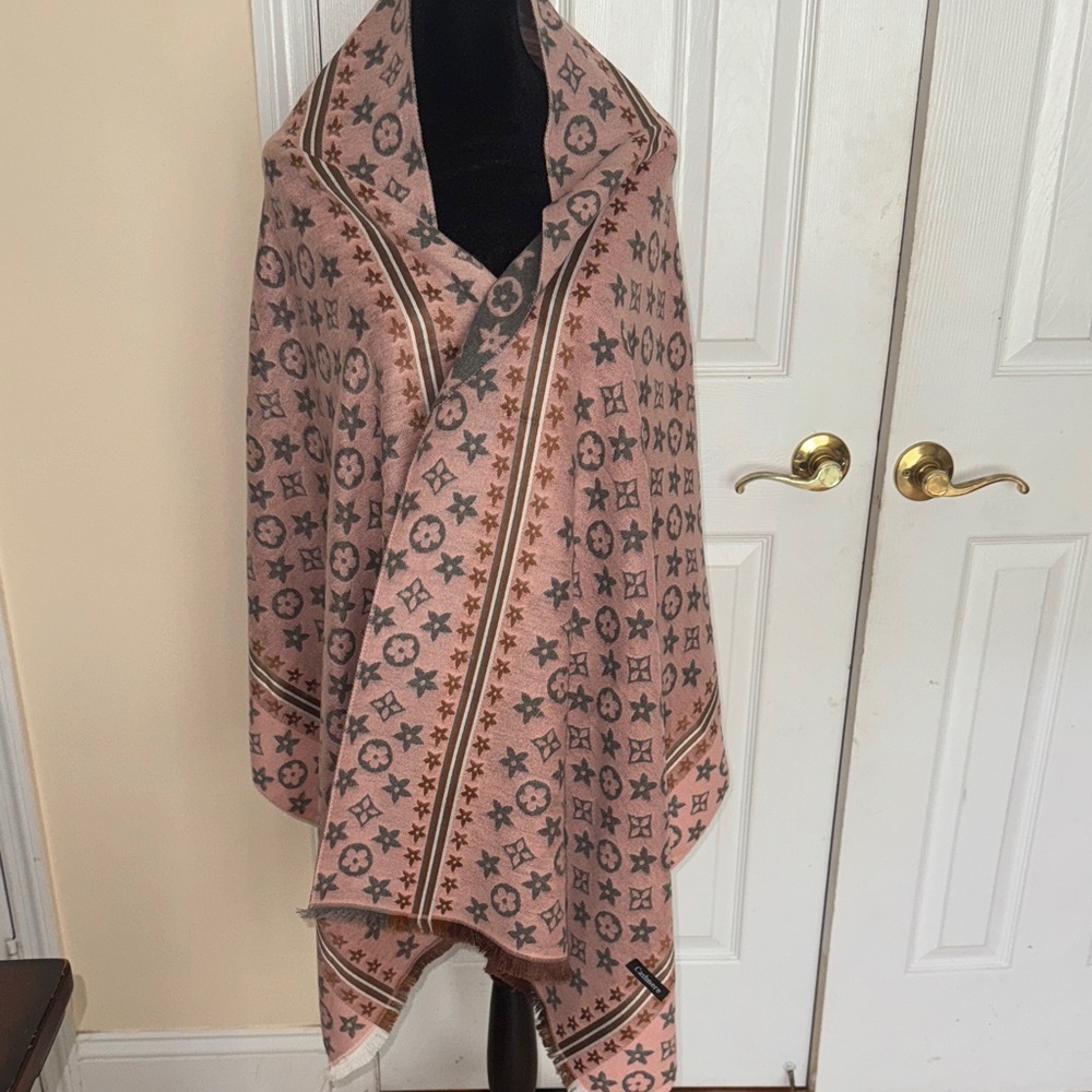 Pink and Gray Patterned Shawl